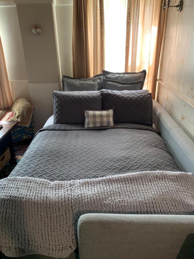 Innkeeper'S Place B&B Stafford Ngoại thất bức ảnh