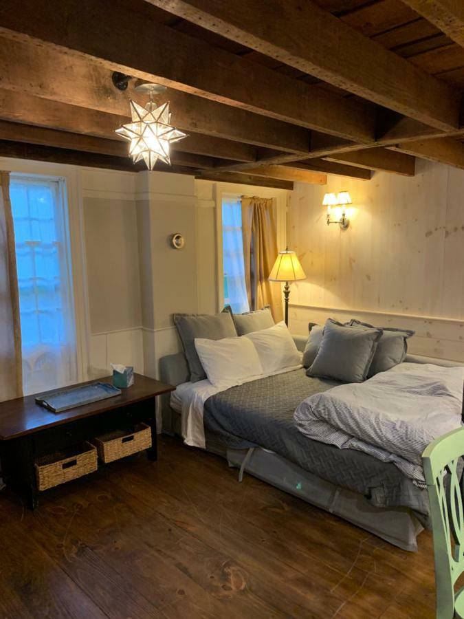 Innkeeper'S Place B&B Stafford Ngoại thất bức ảnh